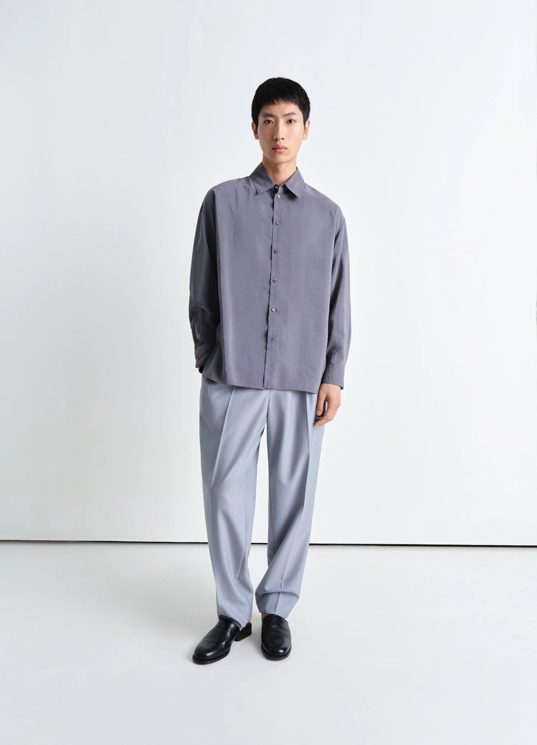 Clearance sale – shop men's clothing at discounted prices!  PLEATED PANTS