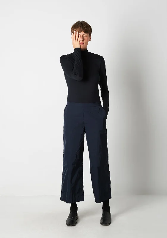 Look your best with exclusive savings on men’s fashion. Hose weit, heavy Taffetas, night Look your best with exclusive savings on men’s fashion. Hose weit, heavy Taffetas, night