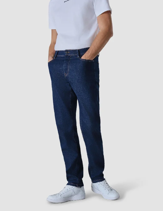 Get stylish outfits for every occasion – Shop now and save! Classic Jeans Regular Midnight Blue Get stylish outfits for every occasion – Shop now and save! Classic Jeans Regular Midnight Blue