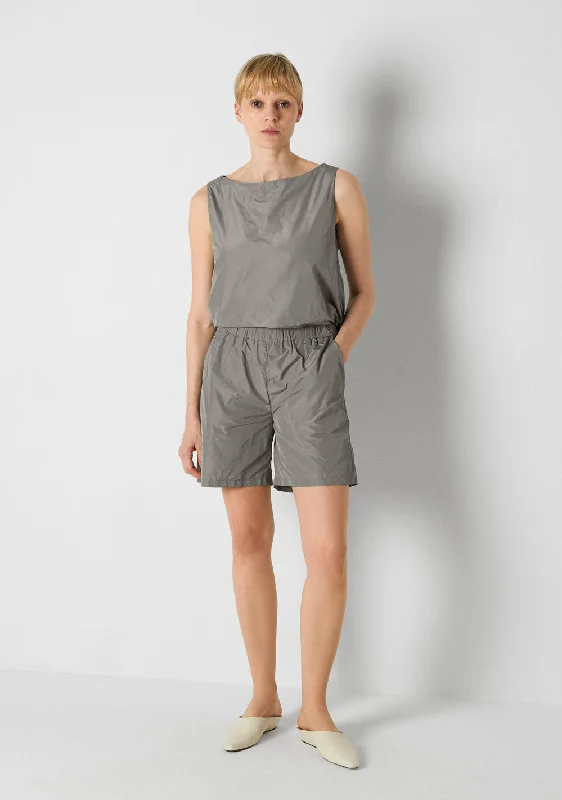 Fresh clothing styles are here – Shop now for exclusive discounts!  Shorts, cement