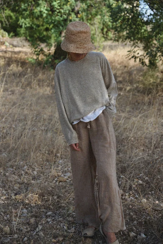 Shop smart, save big – men’s clothing sale on now!  Isla Pants // Rye