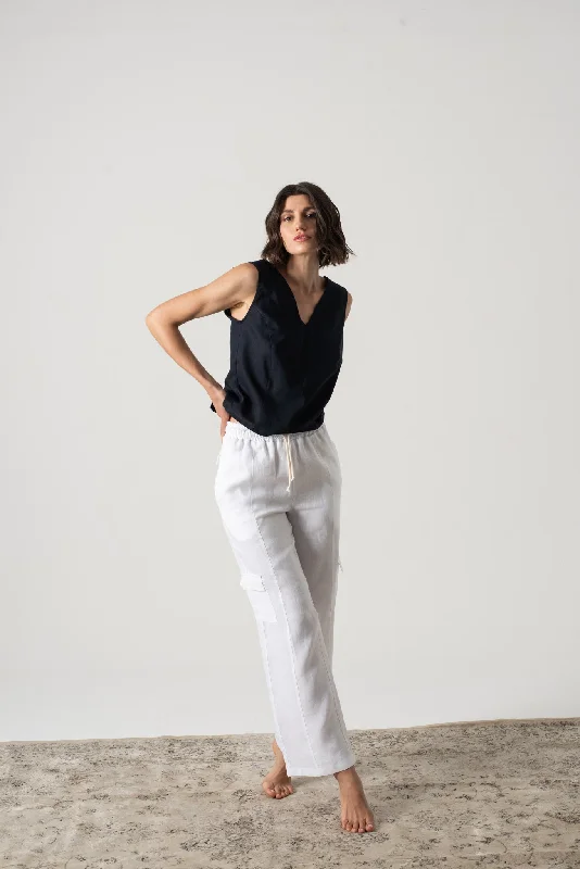 Save more with bundle deals on men’s fashion items.  Matheo Linen Pant White