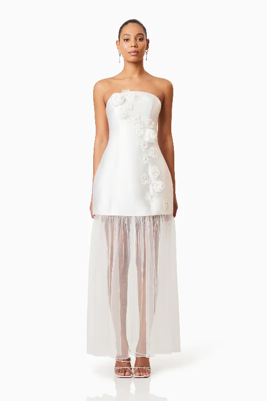 Uncover unique pieces for your perfect wardrobe   Oleander Strapless Maxi Dress In White