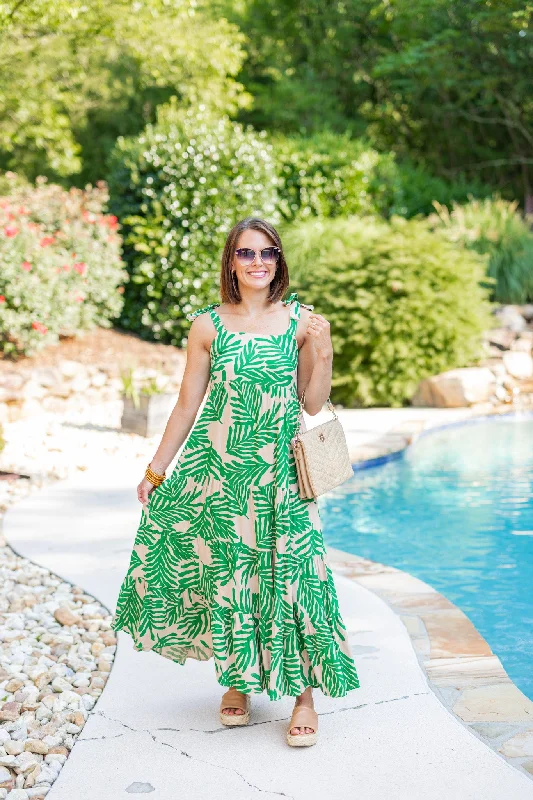 Stylish clothing designed to flatter every woman   THML Green Jungle Midi Dress
