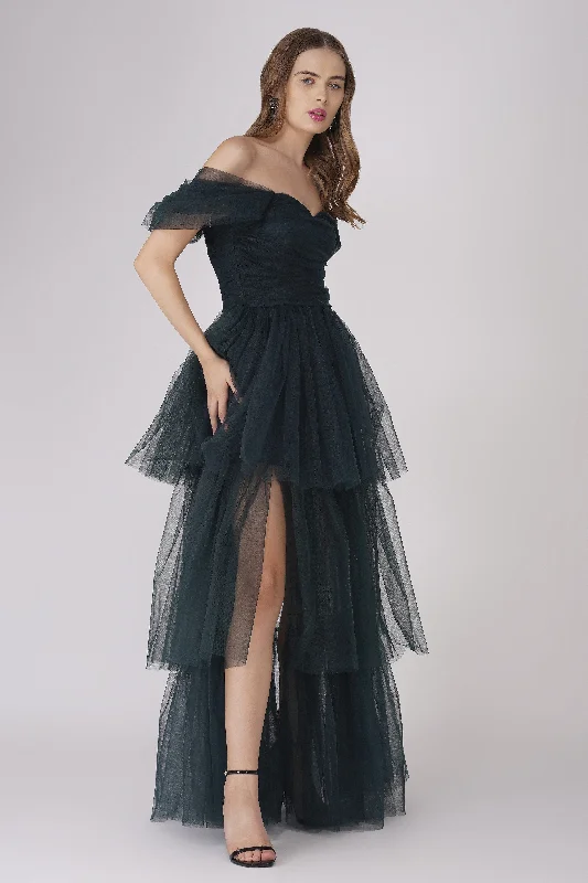 Create a timeless wardrobe with fashionable pieces Sydney Maxi Dress in Emerald Green Create a timeless wardrobe with fashionable pieces Sydney Maxi Dress in Emerald Green