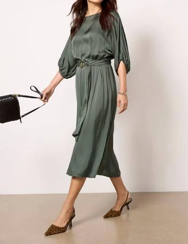 Elegant and comfortable women’s fashion wear Laurel Puff Sleeve Midi Dress In Marsh Elegant and comfortable women’s fashion wear Laurel Puff Sleeve Midi Dress In Marsh
