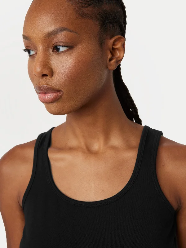Shop men’s and women’s fashion at unbeatable prices today!  The U-Neck Tank in Black