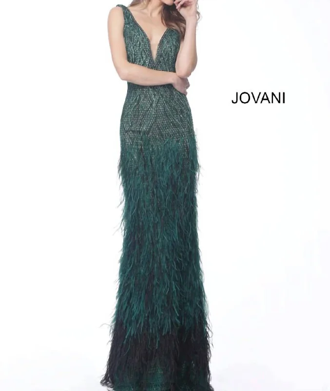 Perfect fashion pieces for the busy woman   Long Dress In Emerald