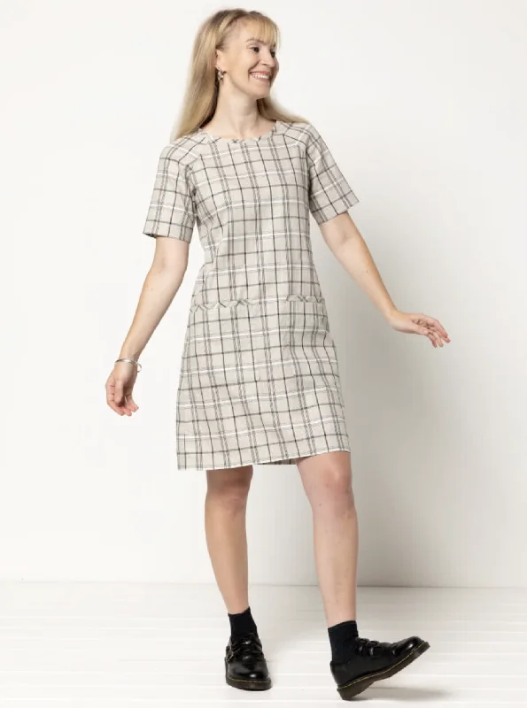 Fashionable, yet affordable women’s apparel   Style Arc Mary Shift Dress