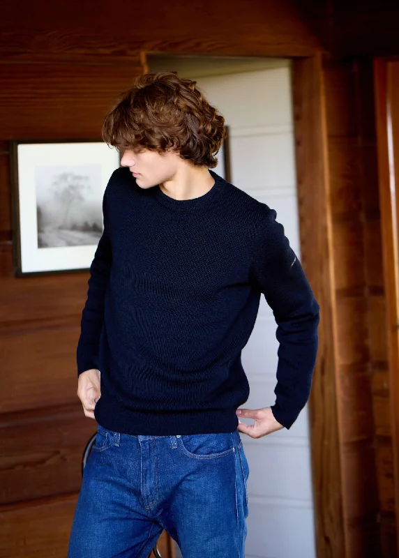 End-of-season sale – men’s clothing essentials up to 60% off! LOCRONAN III - Crew Neck Sweater for Men | Straight Fit (NAVY) End-of-season sale – men’s clothing essentials up to 60% off! LOCRONAN III - Crew Neck Sweater for Men | Straight Fit (NAVY)