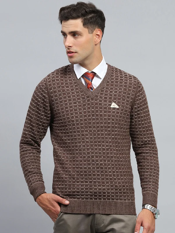 Shop men’s and women’s fashion at unbeatable prices today! Men Brown Check V Neck Full Sleeve Pullover Shop men’s and women’s fashion at unbeatable prices today! Men Brown Check V Neck Full Sleeve Pullover