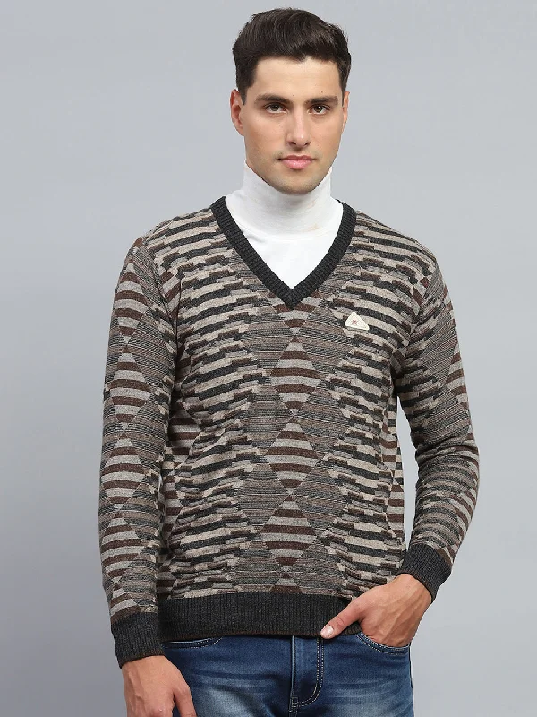 Huge savings on all categories of clothing – Shop our seasonal sale. Men Olive Stripe V Neck Full Sleeve Pullover Huge savings on all categories of clothing – Shop our seasonal sale. Men Olive Stripe V Neck Full Sleeve Pullover
