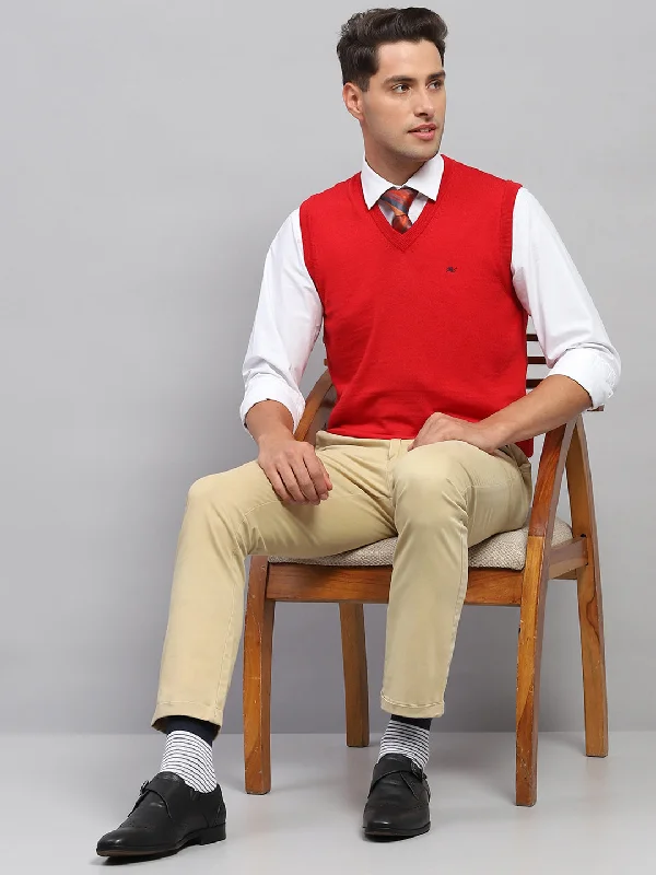 Save up to 60% on new arrivals in clothing – Shop now! Men Red Solid V Neck Sleeveless Sweater Save up to 60% on new arrivals in clothing – Shop now! Men Red Solid V Neck Sleeveless Sweater