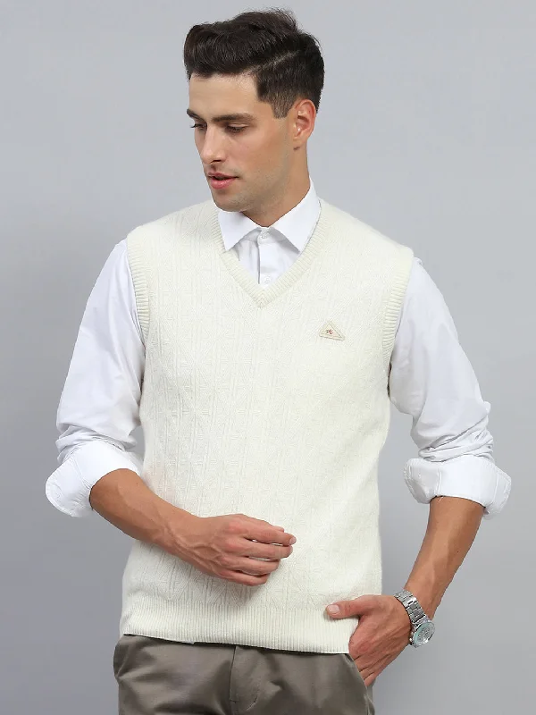 Unbeatable discounts on top-selling apparel – Only available online. Men White Self Design V Neck Sleeveless Sweater Unbeatable discounts on top-selling apparel – Only available online. Men White Self Design V Neck Sleeveless Sweater