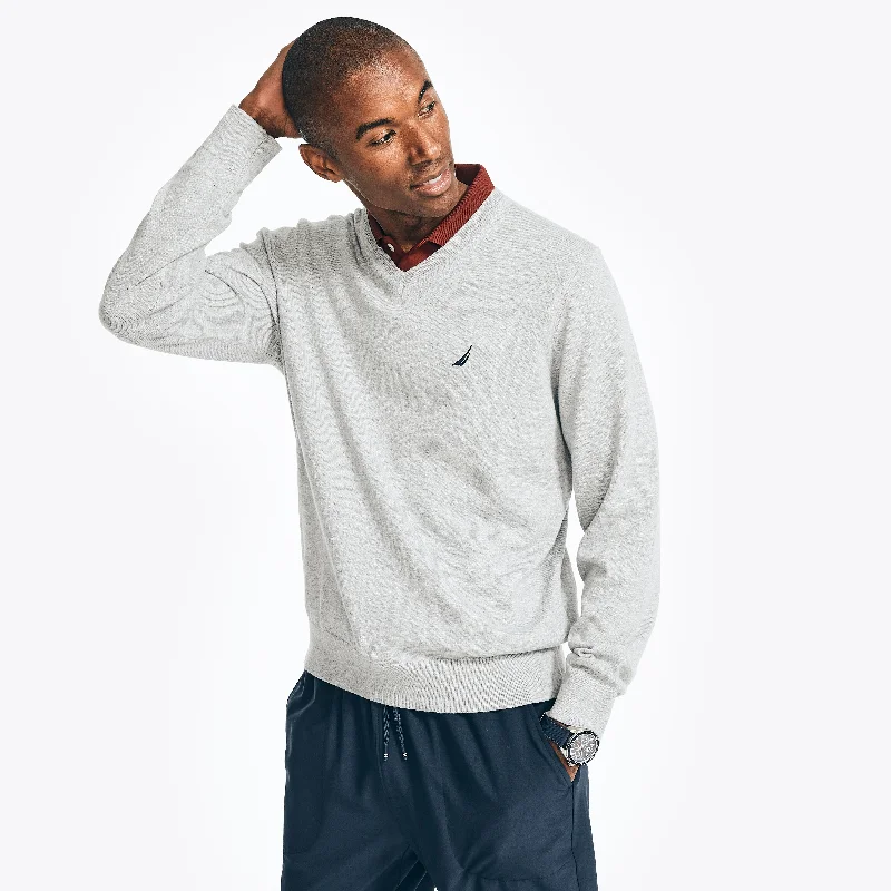 Save big on all types of clothing – Shop the sale now! Nautica Mens Big & Tall Navtech J-Class V-Neck Sweater Save big on all types of clothing – Shop the sale now! Nautica Mens Big & Tall Navtech J-Class V-Neck Sweater