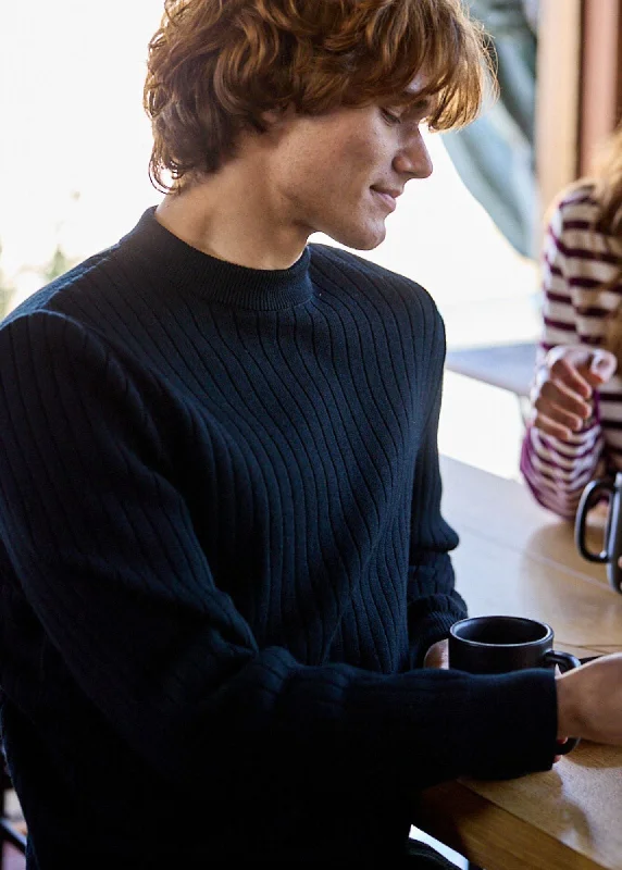 Flash deals on men’s clothing – Grab yours today! TULLINS - Round-Neck Sweater with Wide Rib (BLACK) Flash deals on men’s clothing – Grab yours today! TULLINS - Round-Neck Sweater with Wide Rib (BLACK)