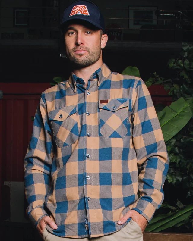 Big discounts – don’t miss out!  Andar B Strong 2.0 Flannel
