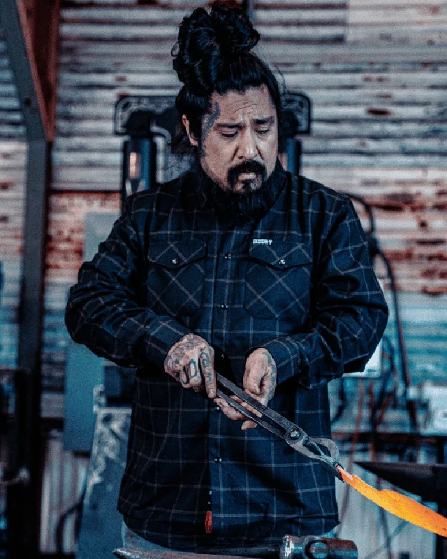 Time to upgrade your wardrobe – shop men’s fashion on sale.  Kamimura 2.0 Flannel