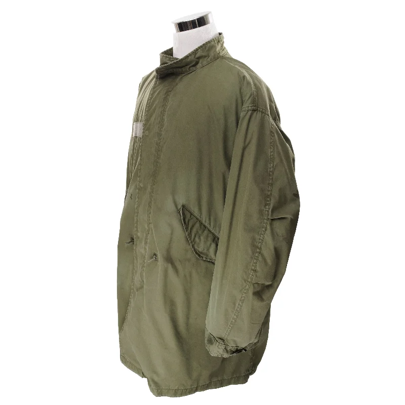 Shop the best in men’s fashion for less – limited-time sale!  VINTAGE US ARMY FISHTAIL PARKA M65 W LINER 1988 SIZE LARGE