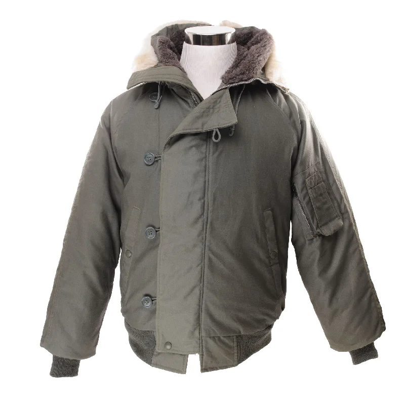 Flash sale on trendy clothing – Limited time offers available online. VINTAGE USAF AIR FORCE N-2B N2B AIRCREW FLIGHT PARKA UNISSUED 1990S SIZE SMALL Flash sale on trendy clothing – Limited time offers available online. VINTAGE USAF AIR FORCE N-2B N2B AIRCREW FLIGHT PARKA UNISSUED 1990S SIZE SMALL