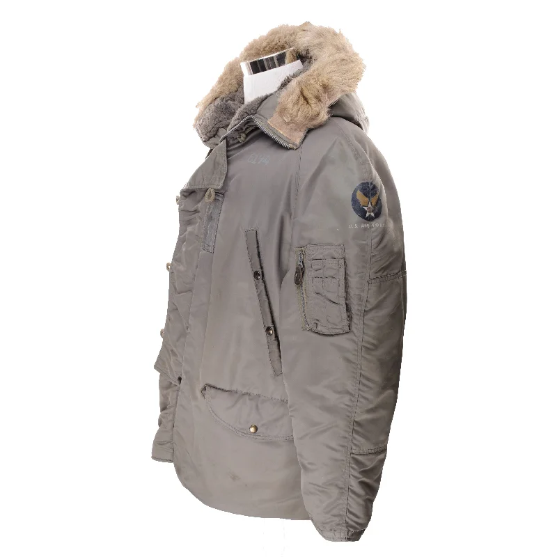 Shop stylish men’s clothing and enjoy amazing discounts. VINTAGE USAF US AIR FORCE PARKA AIRCREW JACKET TYPE N3B EARLY 1960S SIZE LARGE Shop stylish men’s clothing and enjoy amazing discounts. VINTAGE USAF US AIR FORCE PARKA AIRCREW JACKET TYPE N3B EARLY 1960S SIZE LARGE