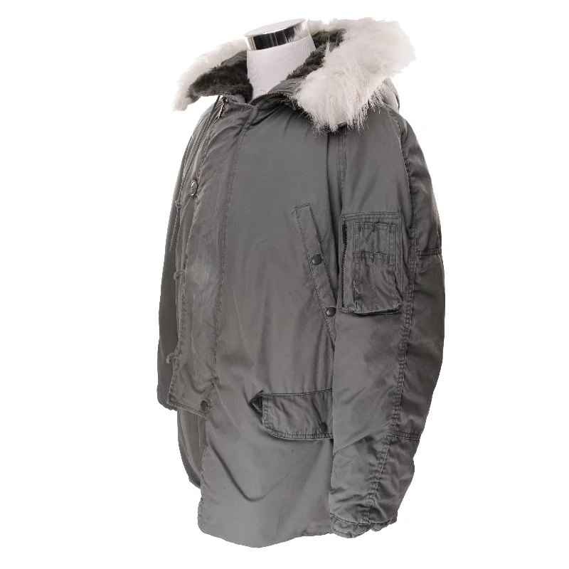Flash sale: Men’s clothing essentials at irresistible prices! VINTAGE USAF US AIR FORCE PARKA AIRCREW JACKET TYPE N3B 1986 SIZE MEDIUM Flash sale: Men’s clothing essentials at irresistible prices! VINTAGE USAF US AIR FORCE PARKA AIRCREW JACKET TYPE N3B 1986 SIZE MEDIUM