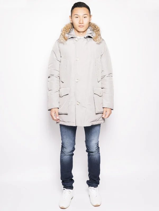 Don’t wait – shop the biggest sale of the season on men’s clothing! Parka Arctic in Ramar DF Grigio Don’t wait – shop the biggest sale of the season on men’s clothing! Parka Arctic in Ramar DF Grigio