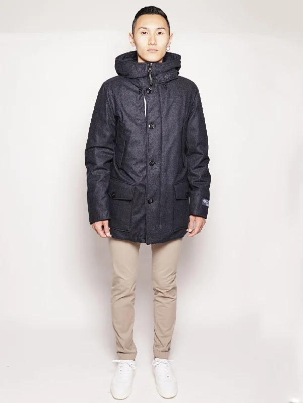 Flash discounts – men’s clothing essentials for less.  Parka in Storm System Blu
