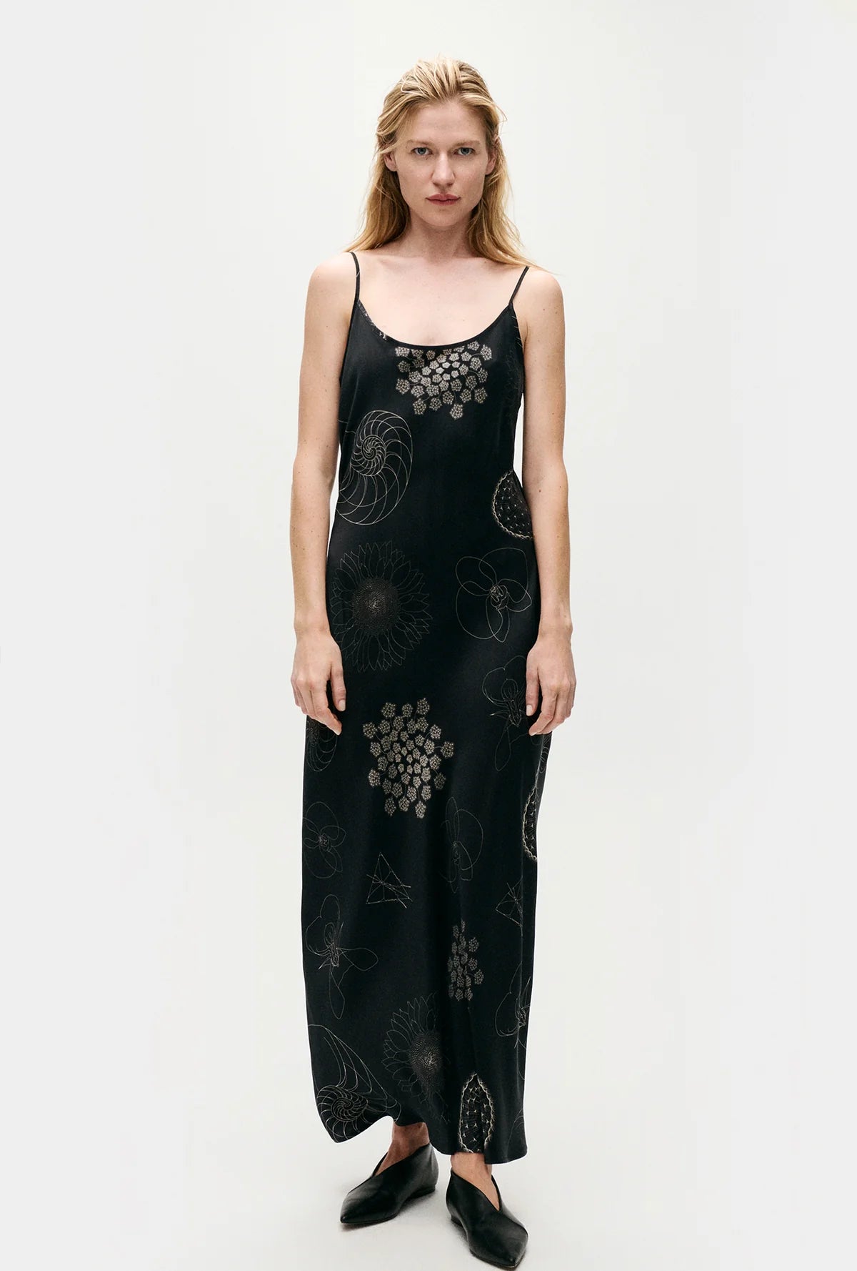 Soft, breathable fabrics for fashionable women   1996 DRESS FIBONACCI BLACK