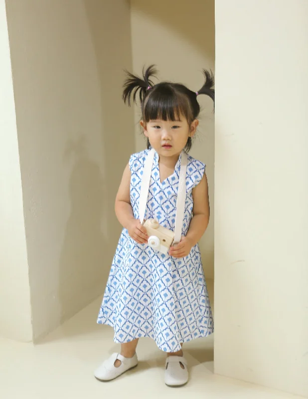 Fashion-forward styles that make a statement   Kaela Dress in Porcelain Tiles
