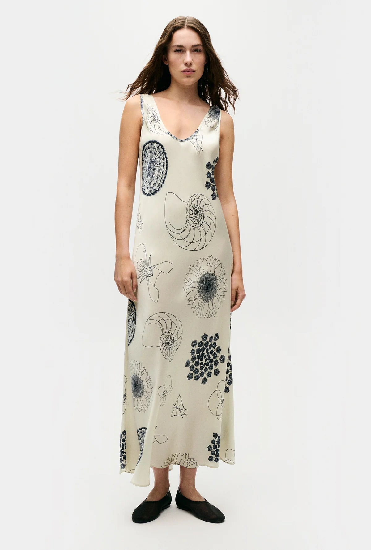 Perfect fashion pieces for the busy woman   SCOOP NECK DRESS FIBONACCI OFF-WHITE