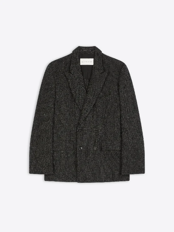 Don’t miss out on men’s fashion sales – shop today and save big!  Wool tweed blazer