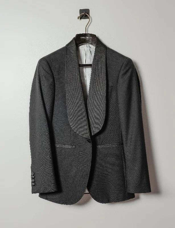 Shop stylish, comfortable men’s clothing at discounted prices. FINAL SALE: BKT50 Dinner Jacket in Black Plainweave with Wide Shawl Collar Shop stylish, comfortable men’s clothing at discounted prices. FINAL SALE: BKT50 Dinner Jacket in Black Plainweave with Wide Shawl Collar