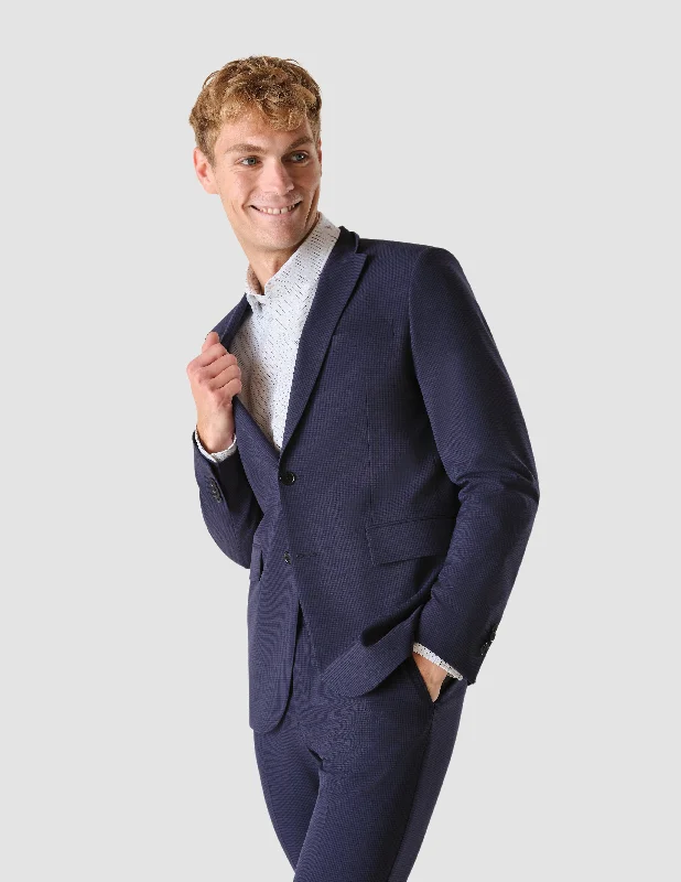 Shop the latest men's clothing trends at a fraction of the price. Essential Blazer Bristol Blue Slim Shop the latest men's clothing trends at a fraction of the price. Essential Blazer Bristol Blue Slim