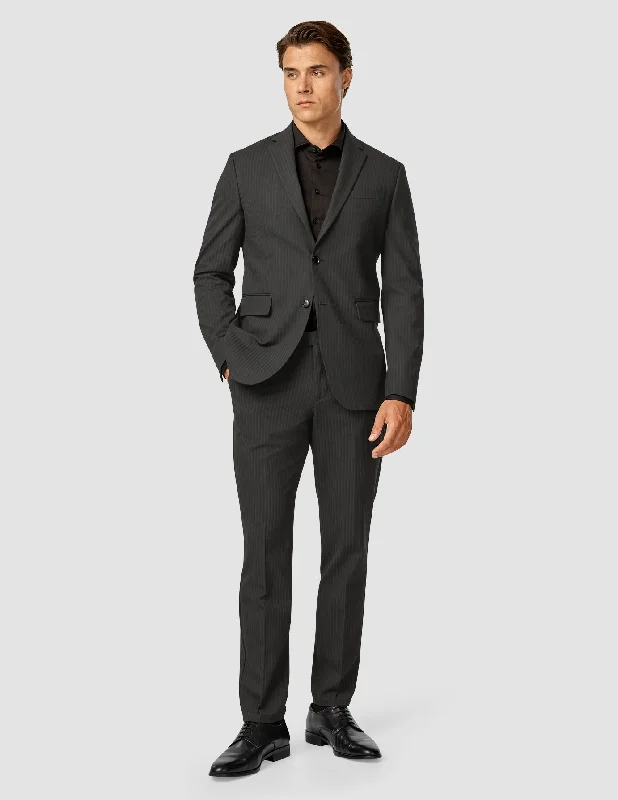 Exclusive offers on men’s wardrobe essentials – save more now! Essential Suit Asphalt Pinstripe Exclusive offers on men’s wardrobe essentials – save more now! Essential Suit Asphalt Pinstripe