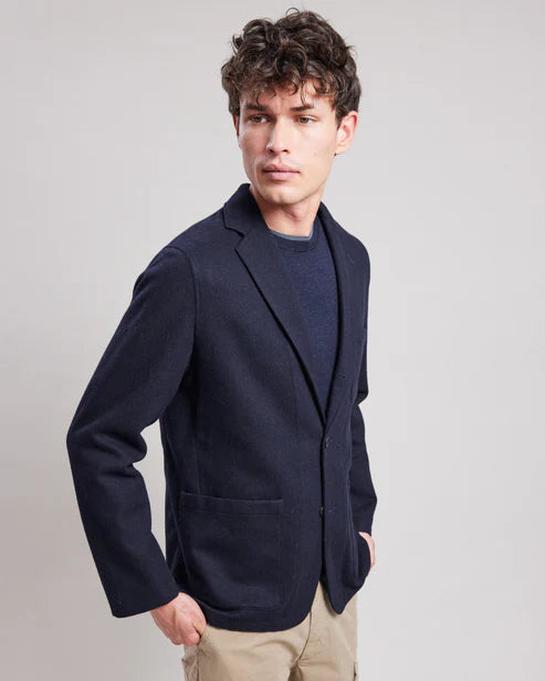 Save more with bundle deals on men’s fashion items.  Hartford Jonny Navy Blazer