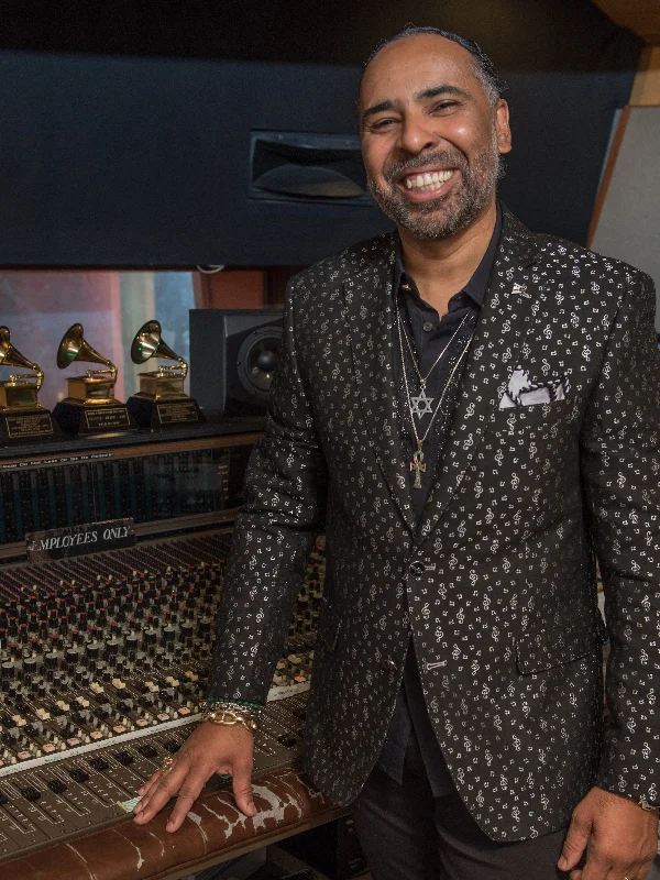 Don’t wait – shop the biggest sale of the season on men’s clothing! Royal Studio Music Note Sport Coat- Black Don’t wait – shop the biggest sale of the season on men’s clothing! Royal Studio Music Note Sport Coat- Black