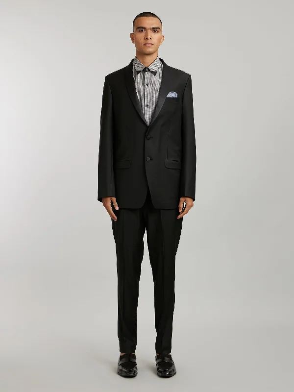 Get the latest trends in men’s clothing – huge savings inside. Tuxedo Blazer - Dario Get the latest trends in men’s clothing – huge savings inside. Tuxedo Blazer - Dario