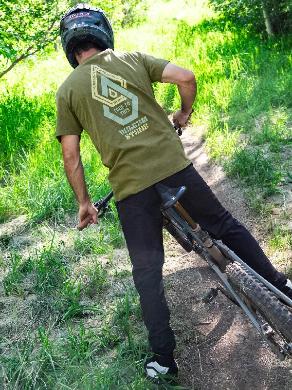 Save on stylish, high-quality clothing for every occasion –  Entanglement Stone Tech Short Sleeve Tee - Military