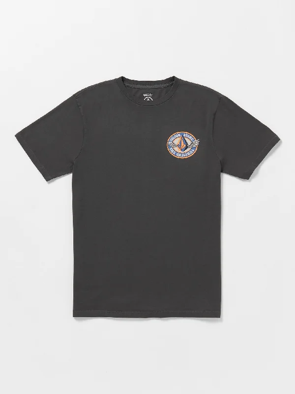 Get men’s fashion for less – shop the best deals of the year. Hi Flyer Short Sleeve Tee - Stealth Get men’s fashion for less – shop the best deals of the year. Hi Flyer Short Sleeve Tee - Stealth