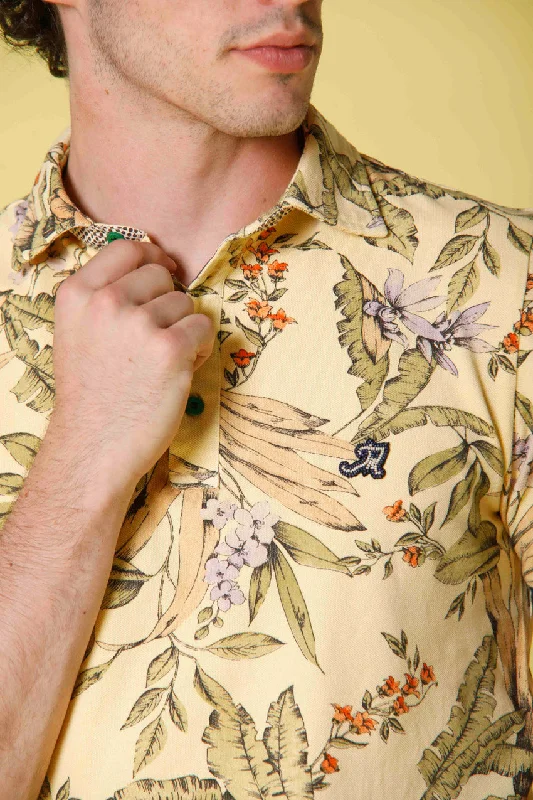 Exclusive deals on men’s fashion – Shop now and save big!  Print polo uomo in piquet con pattern floreale regular