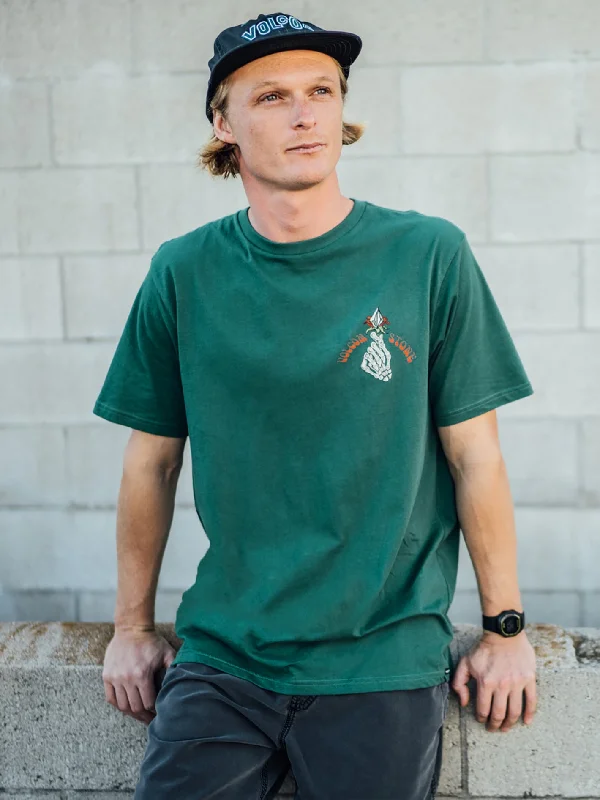 Get the latest styles in clothing – Shop now for unbeatable deals.  Stone Stoker Farm to Yarn Short Sleeve Tee - Ranger Green