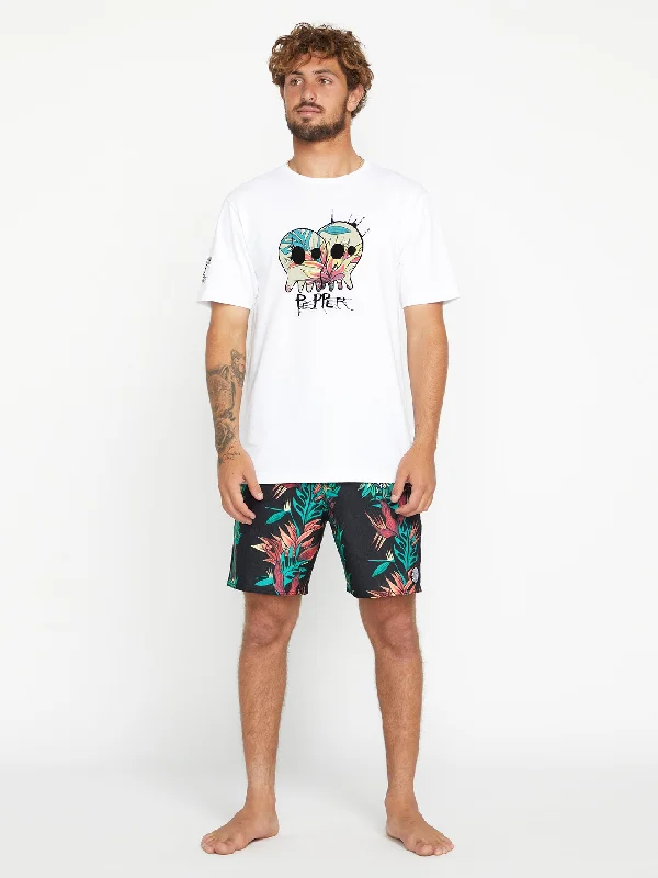 Seasonal sale  Volcom Entertainment Skullconuts Short Sleeve Tee - White