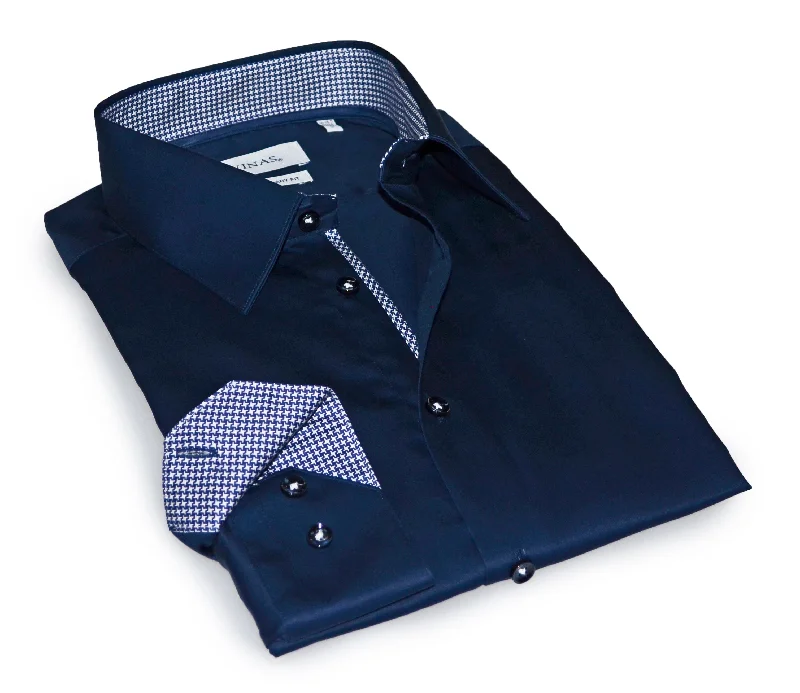 Look sharp without breaking the bank – men’s clothing sale now! Fidi Button-Up Shirt With Contrast Details // Navy // Contemporary Fit (Regular) Look sharp without breaking the bank – men’s clothing sale now! Fidi Button-Up Shirt With Contrast Details // Navy // Contemporary Fit (Regular)