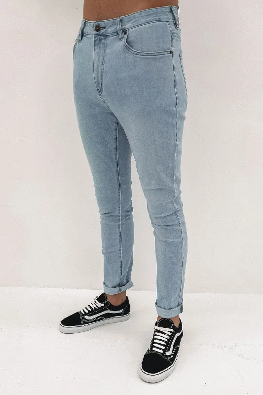 Shop men’s  clothing for all seasons – Save big today!  R2 Slim Jean Creed Vintage