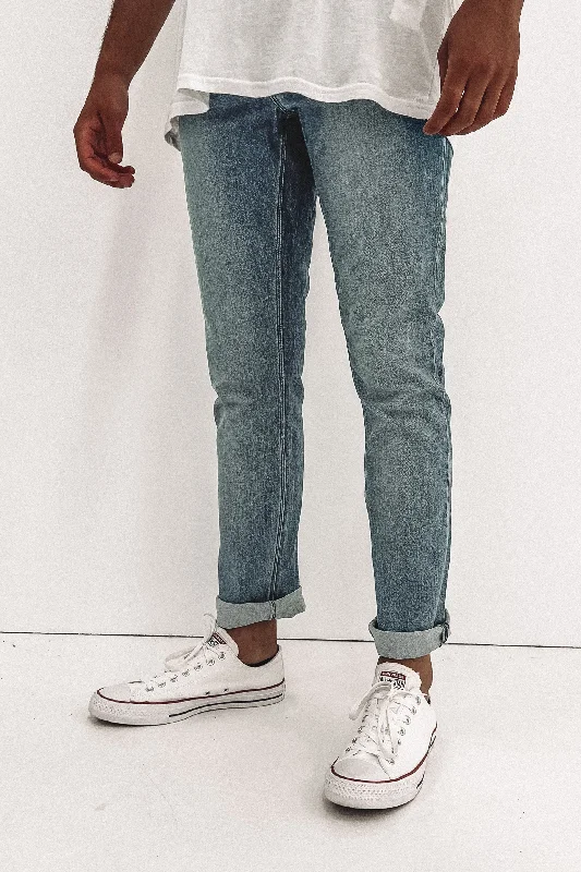 Don’t miss out on men’s fashion sales – shop today and save big! Vorta Slim Fit Jean Light Blue Vibes Don’t miss out on men’s fashion sales – shop today and save big! Vorta Slim Fit Jean Light Blue Vibes