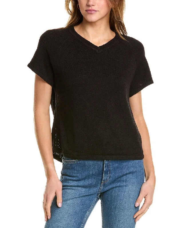 Elegant and comfortable women’s fashion wear   Monrow Boucle Knit V-Neck Pullover