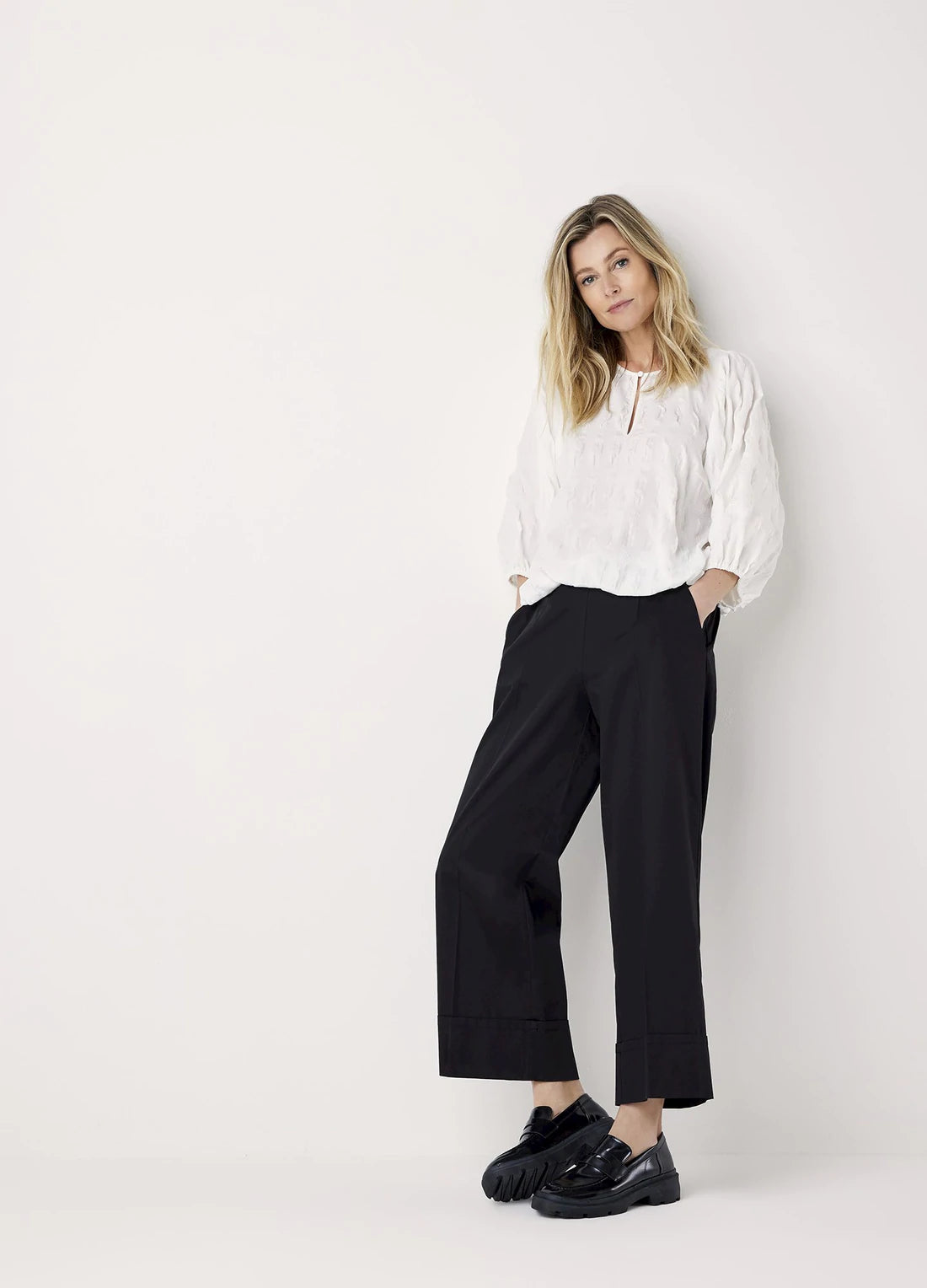 Find your perfect fit with stylish women’s clothing   Summum Shell Top