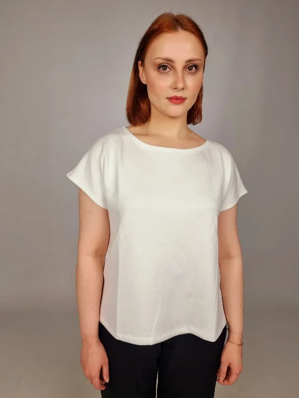 Express your style with fashionable women’s clothing Van-Dos Round Neck Cap Sleeved Top Express your style with fashionable women’s clothing Van-Dos Round Neck Cap Sleeved Top