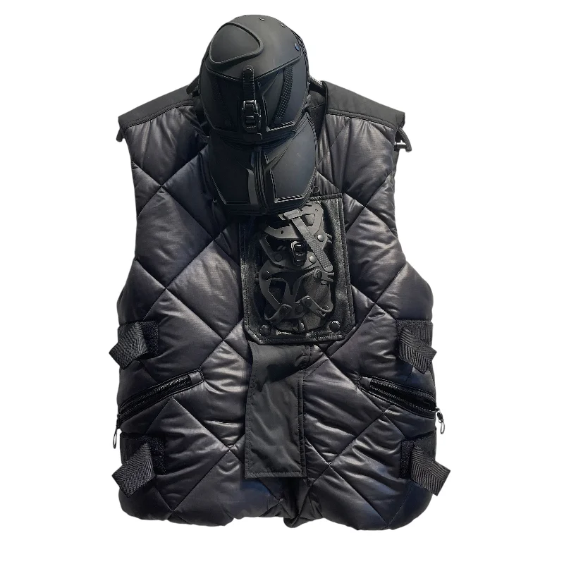 Shop our men's clothing collection for the best prices of the season. JUNYA WATANABE COMME des GARCONS MAN/Puffer Vest/L/Nylon/BLK/INNERRAUM Shop our men's clothing collection for the best prices of the season. JUNYA WATANABE COMME des GARCONS MAN/Puffer Vest/L/Nylon/BLK/INNERRAUM